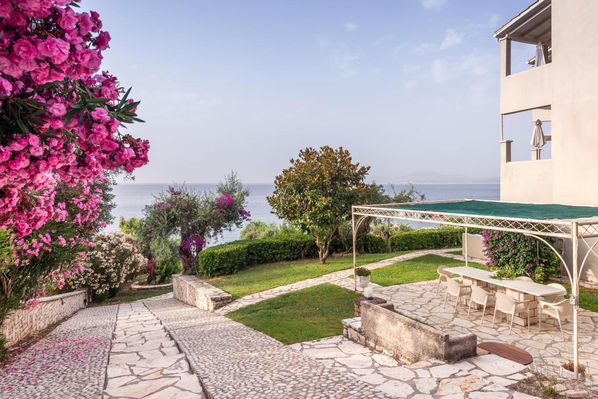 Krouzeri Beach Apartments Nisaki  Zewnętrze zdjęcie